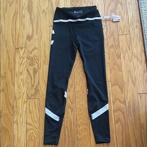 Black Smallwomen Under Armour Leggings